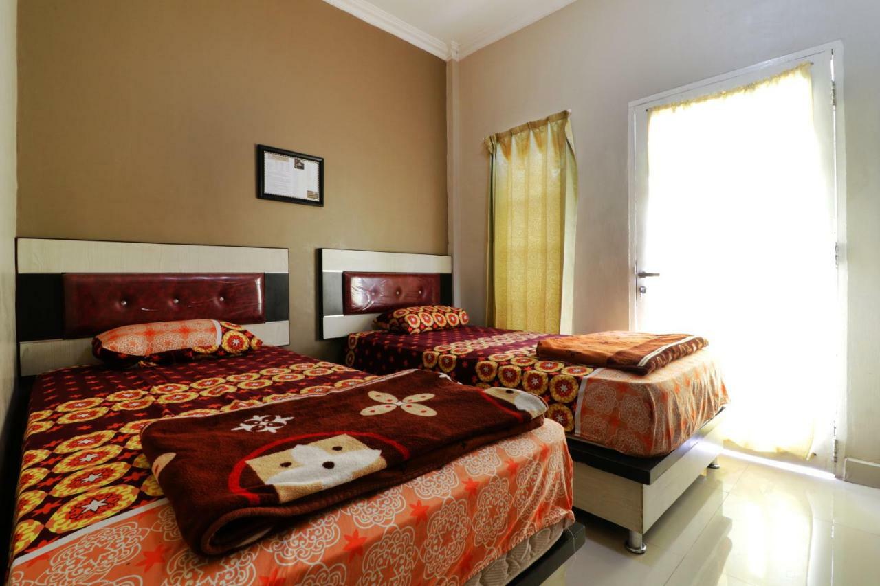 Hotel Graha Soeltan Sunggal Zewnętrze zdjęcie