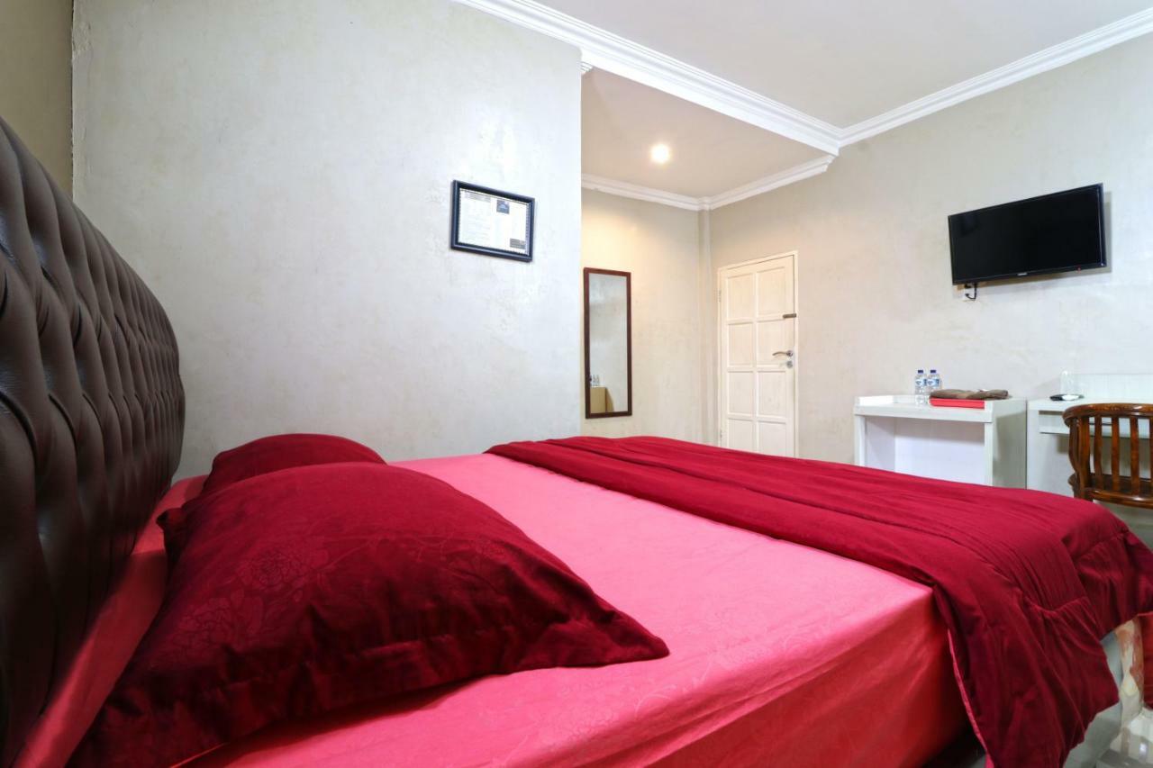 Hotel Graha Soeltan Sunggal Zewnętrze zdjęcie